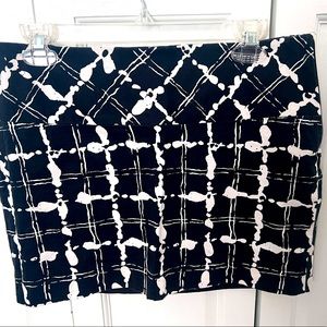 Express Design Studio Mini Skirt - Sz 6 Womens